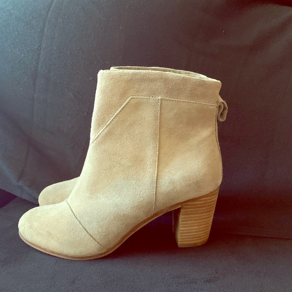 ✨Toms booties✨